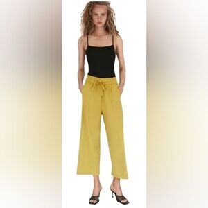 Zara Cropped Loose-fitting Trousers With Tie Elastic Waist In Mustard Size S